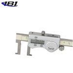 Digital caliper with flat head and groove